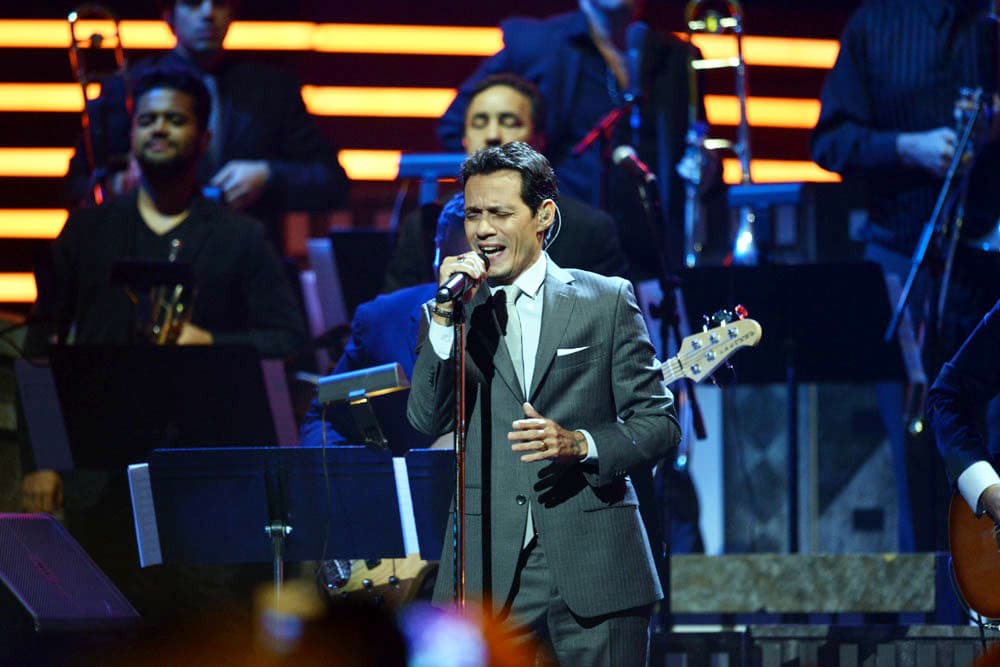 Marc Anthony
<br>Año: 2014
<br>Ese año fue honrado con el Premio a la Excelencia. Interpretó 'Tu amor me hace bien', 'Cambio de piel' y 'Vivir mi vida'.