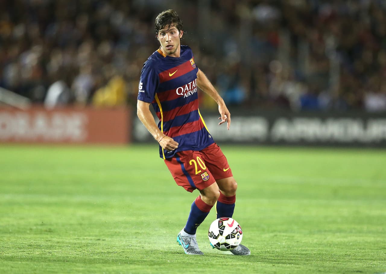 20 Sergi Roberto – Sustituyó a Iniesta en el minuto 63. Muchas ganas y mucha lucha. Estuvo participativo la hora que participó sobre el terreno de juego, pero debe ser más determinante. Calificación: 6.