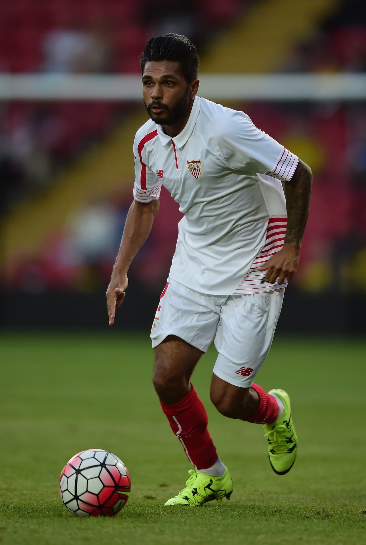 2 Benoit Trémoulinas – El lateral zurdo francés, aunque provocó el 4-1 del Barça en una pérdida inconcebible cerca de su área, fue de menos a más y aunque no pudo protagonizar las incursiones en ataque a las que acostumbra, al estar muy exigido en defensa, creó mucho peligro tras el descanso con centros por su costado. Buen rendimiento. Calificación: 6.