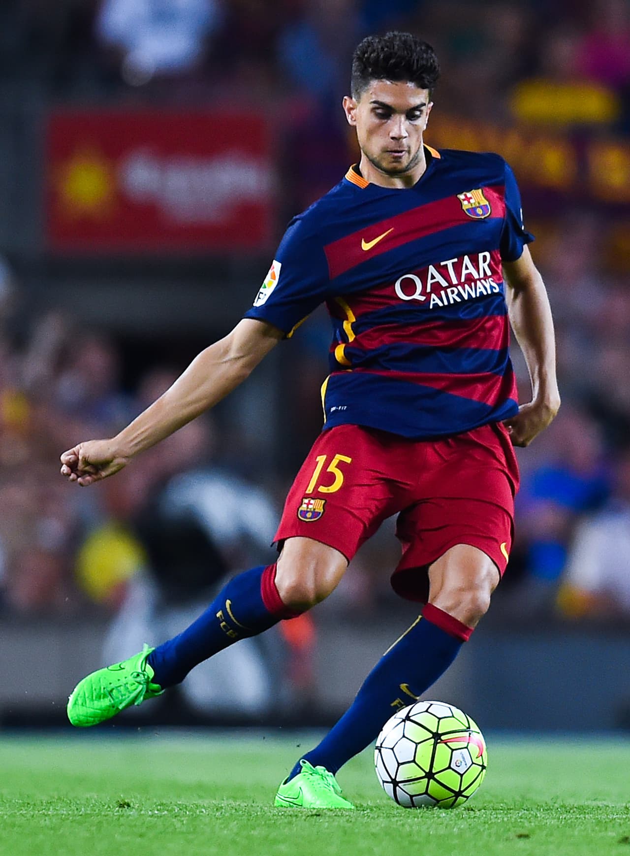 15 Marc Bartra – Sustituyó a Rafinha, con problemas musculares, en el minuto 78, con 4-3 en el marcador y, nada más al entrar, Immobile le robó la cartera en la jugada del 4-4. Su entrada coincidió con los peores minutos del Barça en defensa y se le vio excesivamente nervioso e impreciso. Calificación: 4.