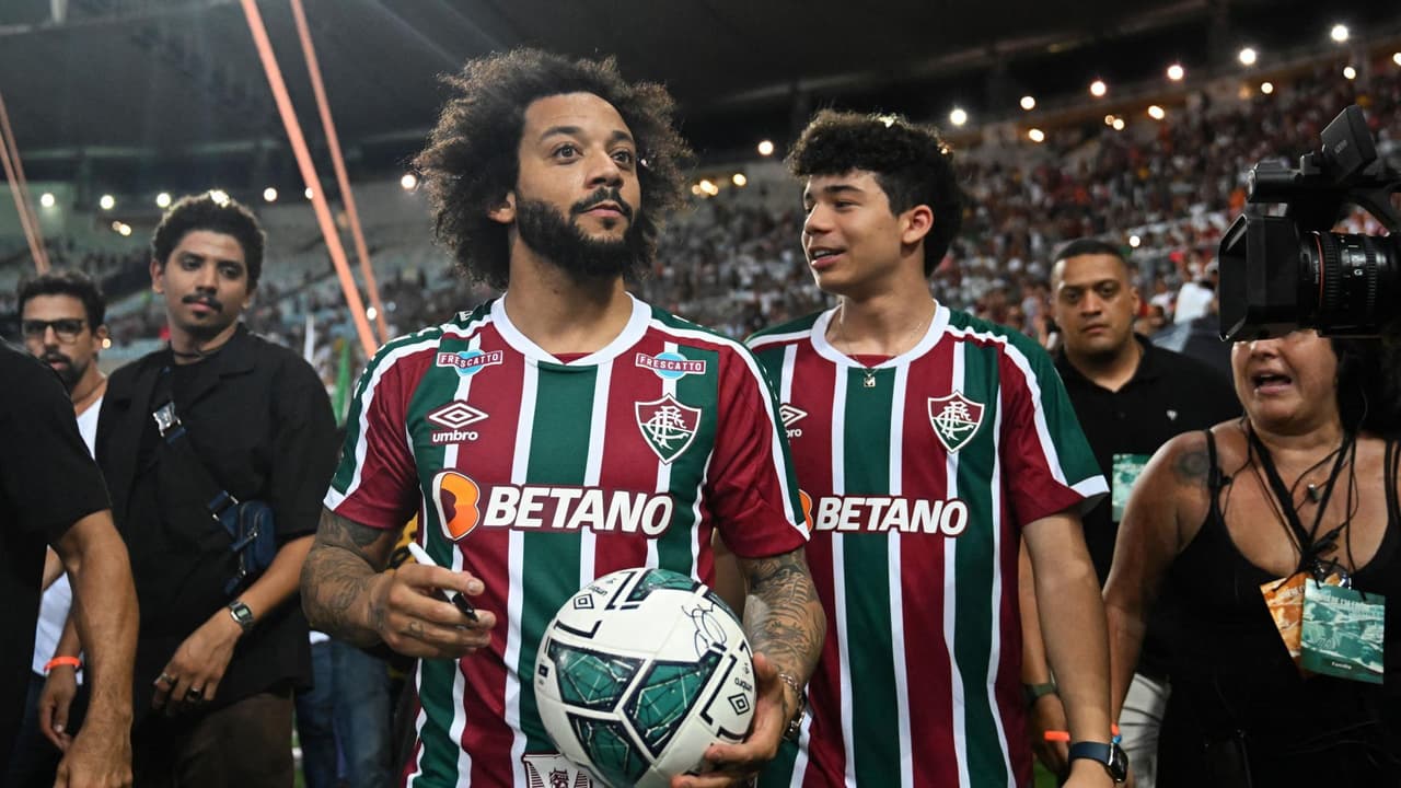 Marcelo enloquece al Maracaná en su regreso al Fluminense