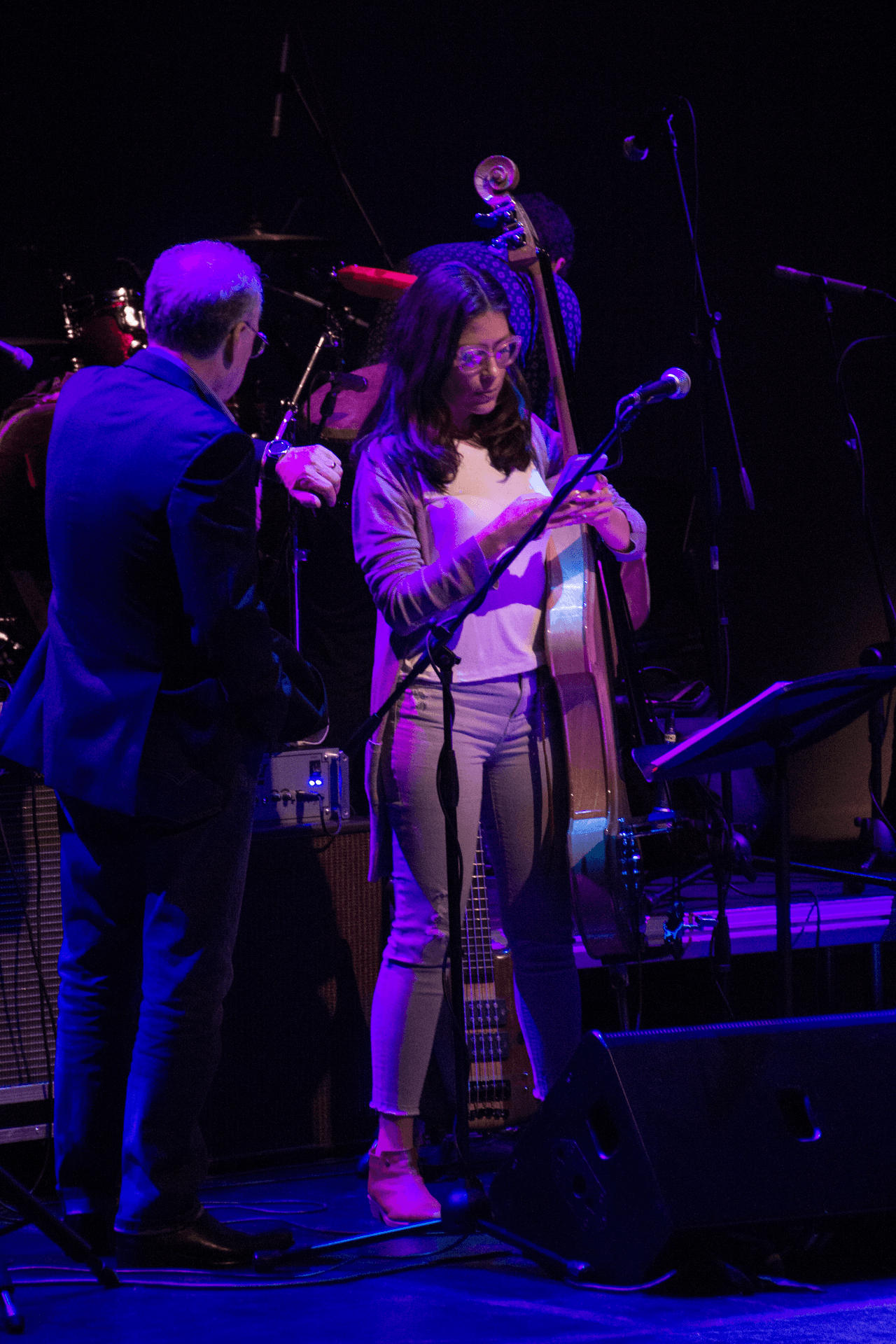 Esther Rojas, directora musical del concierto, preparó, estuvo en todo y no descansó un minuto durante las pruebas y el show. ¡Felicitaciones!