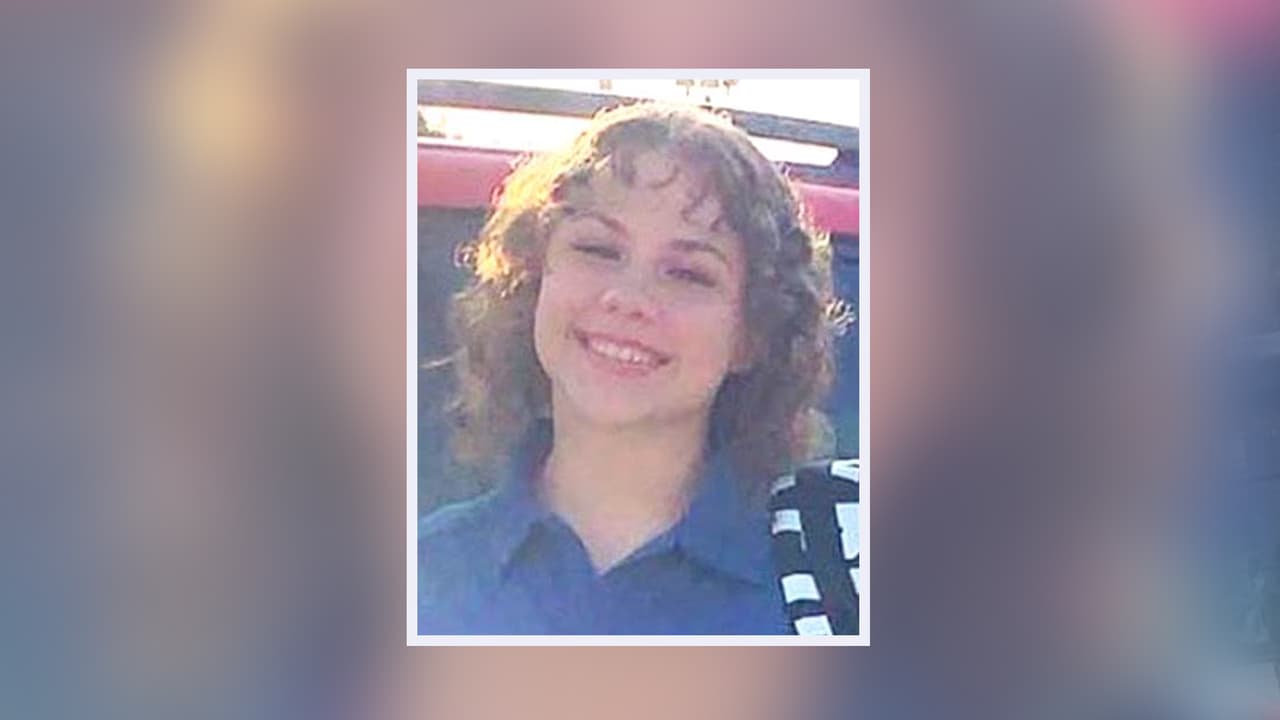 1-936-760-5800 - Oficina del Sheriff del Condado Montgomery.1-800- 843-5678 - Centro Nacional para Menores Desaparecidos y Explotados