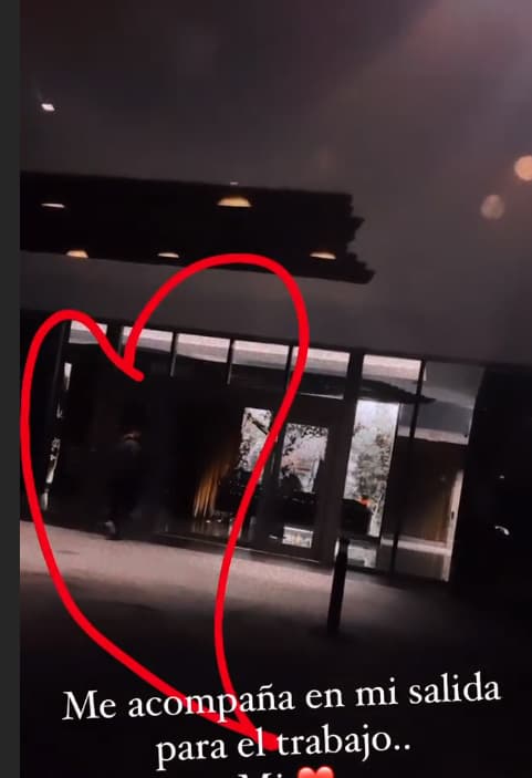 Y es que Francisca y Franceso siguen tan enamorados y felices como siempre, e incluso este mismo día el italiano la despidió en su regreso al trabajo.