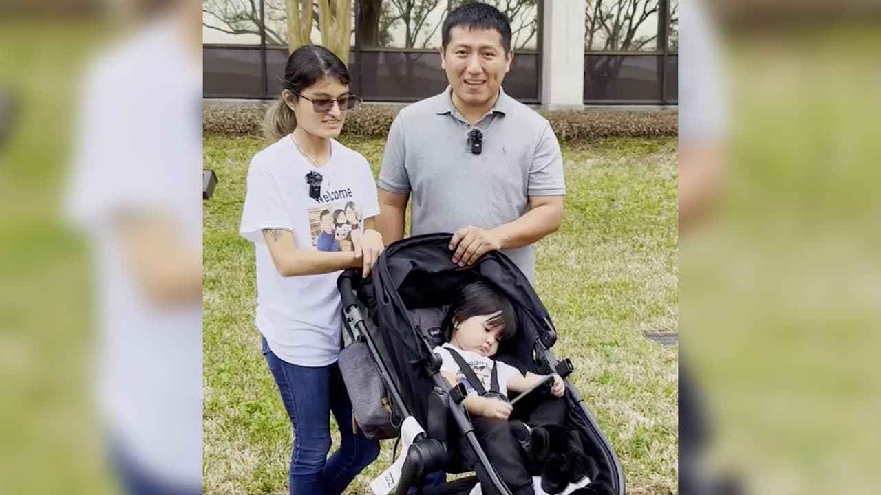 "Estoy bien feliz. Es un sueño que se hizo realidad", dijo Ávalos minutos después de pisar suelo estadounidense.