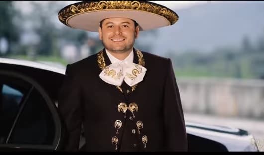 Para los Latin GRAMMY de este año, el maestro Rincón está nominado por su canción 'Sentimiento emborrachado', misma que compuso junto al compositor mexicano Raúl Jimenez y que es interpretado por el cantante Santiago Arroyo.