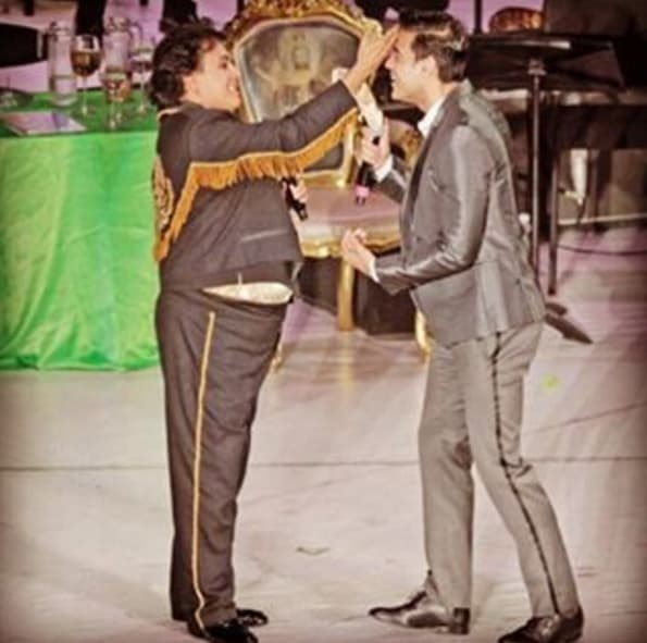 Con Juan Gabriel tuvo la oportunidad de cantar a dueto 'Yo no sé qué me pasó'.