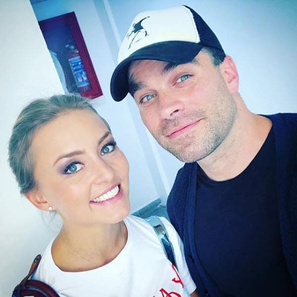 A mediados de junio pasado, el actor publicó esta instantánea donde se lee: "¡Gracias por ser mi cómplice! ¡Te quiero y respeto tanto! Este es el proyecto más importante de nuestras vidas hasta el momento, Angelique Boyer [...]".