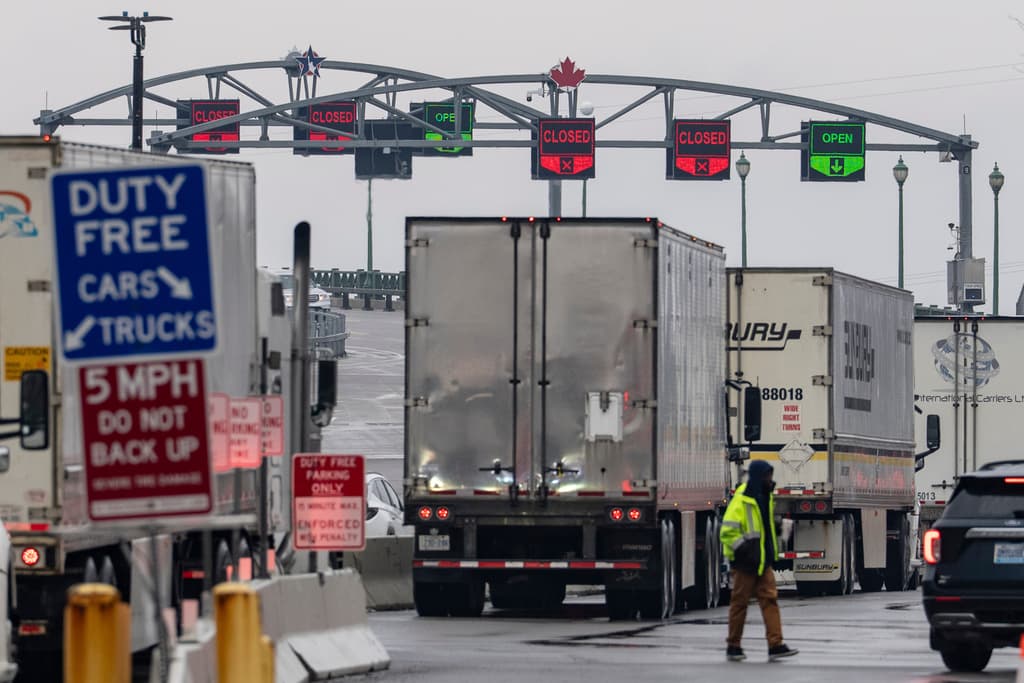 Nueva York demanda a Trump por 73.5 millones: la disputa por licencias comerciales