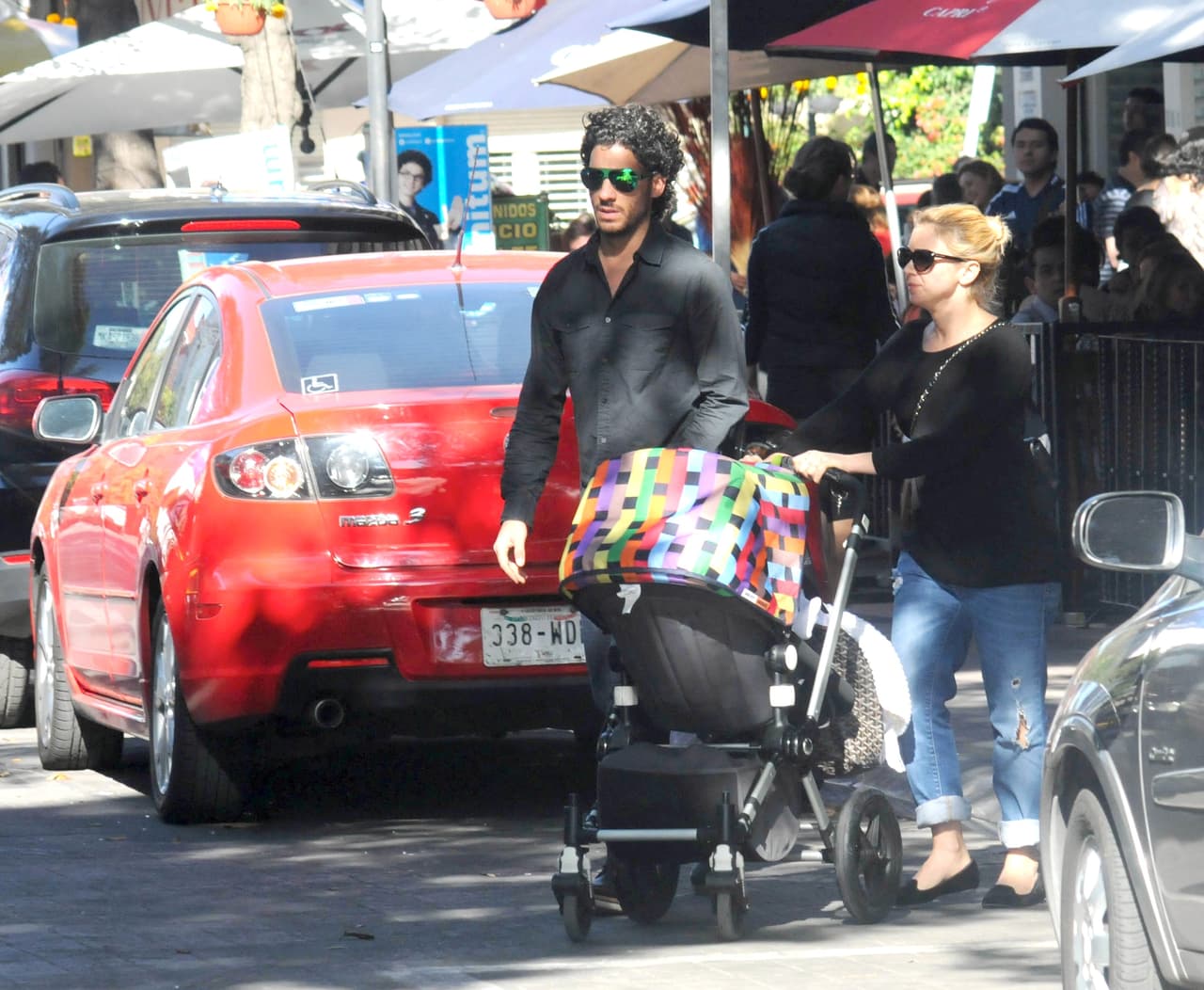 Salían a pasear como toda una familia.