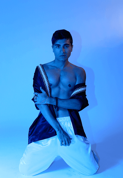 Jorge ama tanto la música que hasta canta mientras duerme. What a cutie!