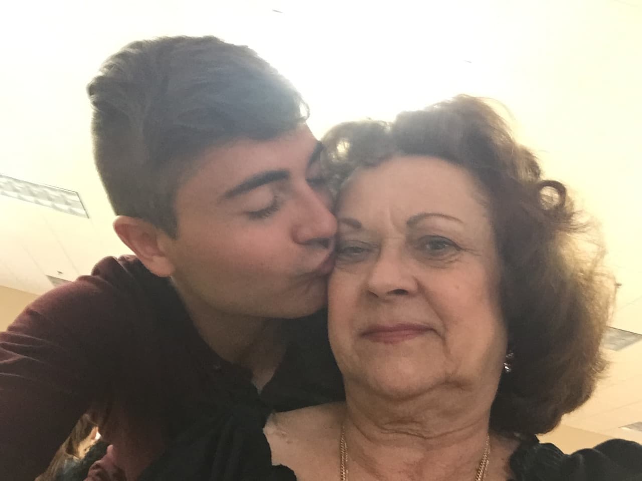 Jorge ama tanto la música que hasta canta mientras duerme. What a cutie!