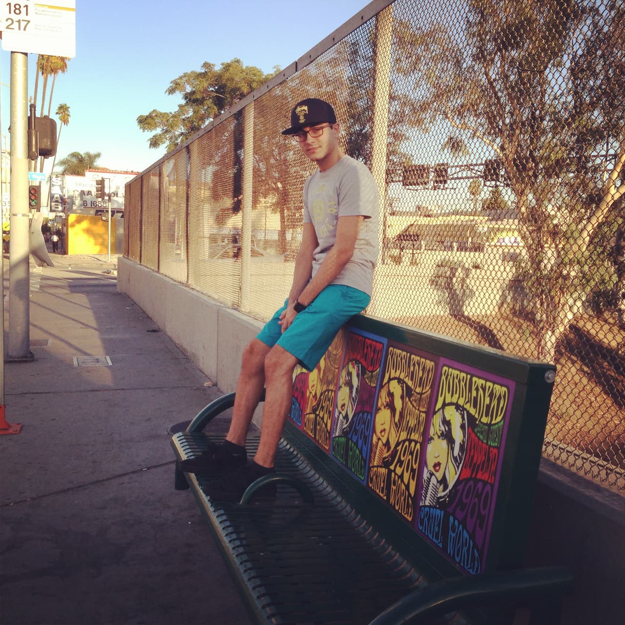 Jorge ama tanto la música que hasta canta mientras duerme. What a cutie!