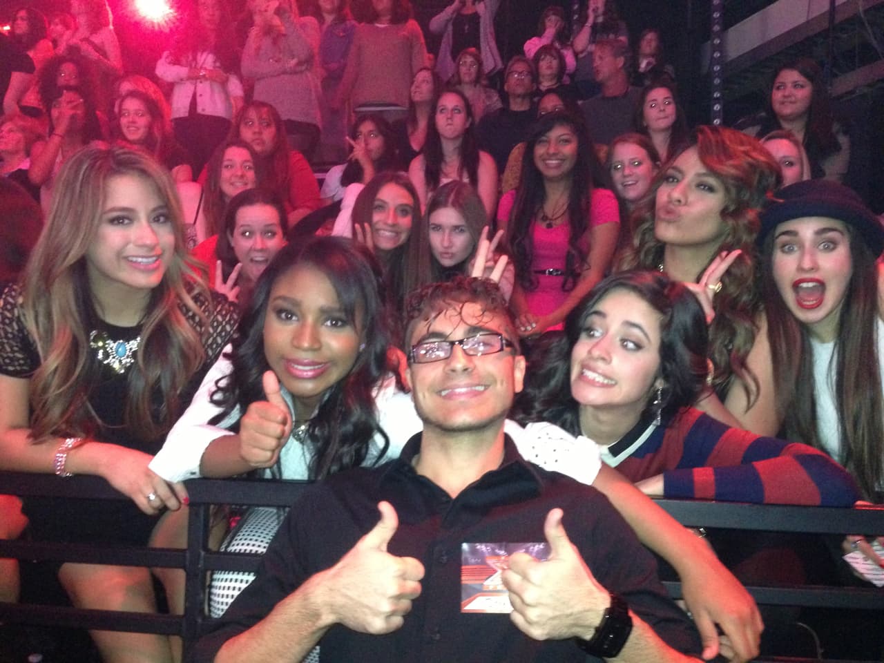 Jorge ama tanto la música que hasta canta mientras duerme. What a cutie!