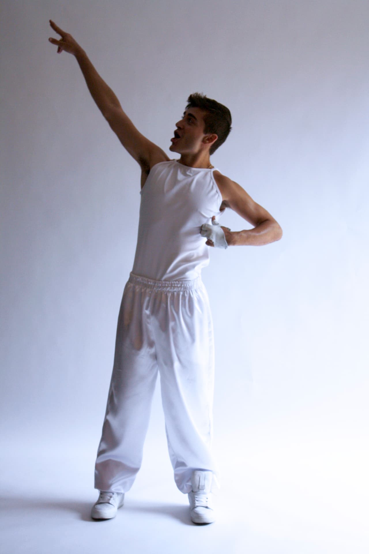 Jorge ama tanto la música que hasta canta mientras duerme. What a cutie!