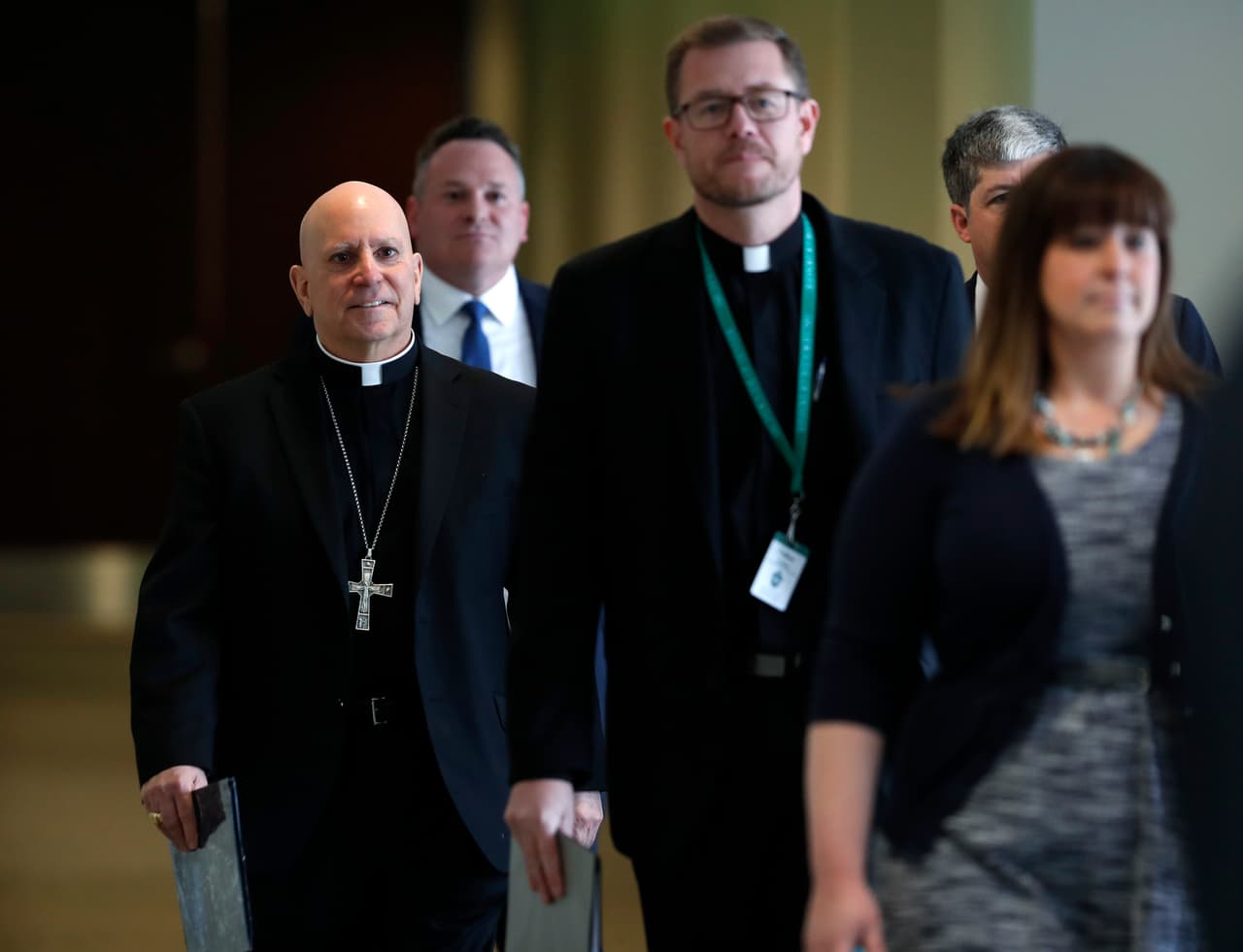 Décadas de abusos sexuales de curas a más de 160 niños en Colorado son reveladas en una investigación federal