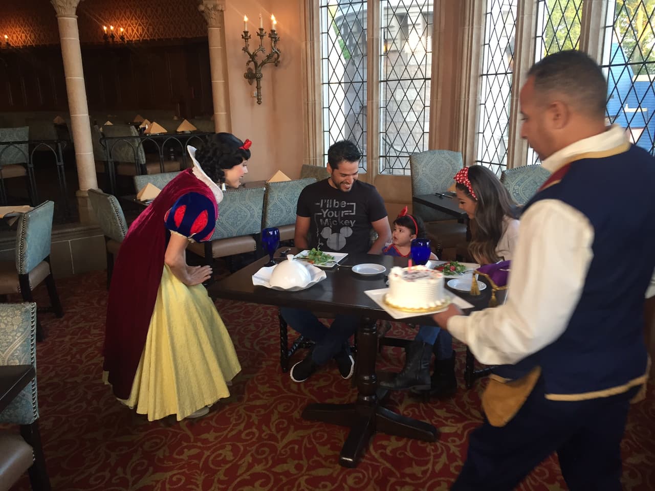 ¡Wow! mira nada más quien se aproxima. Giulietta va a quedar maravillada.