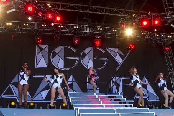 Miles de asistentes de todo el mundo disfrutaron de más de 180 presentaciones de bandas como Pearl Jam, Eminem y Outkast.