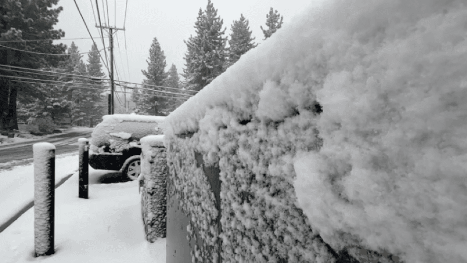 Para este miércoles se esperan que caigan alrededor de 14 pulgadas de nieve en algunas zonas de la Sierra, por lo que se espera que los controles se mantengan en las carreteras.