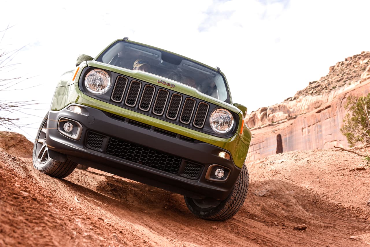 Según el fabricante este puede rendir entre 24 millas por galón en la ciudad y 31 en la autopista.