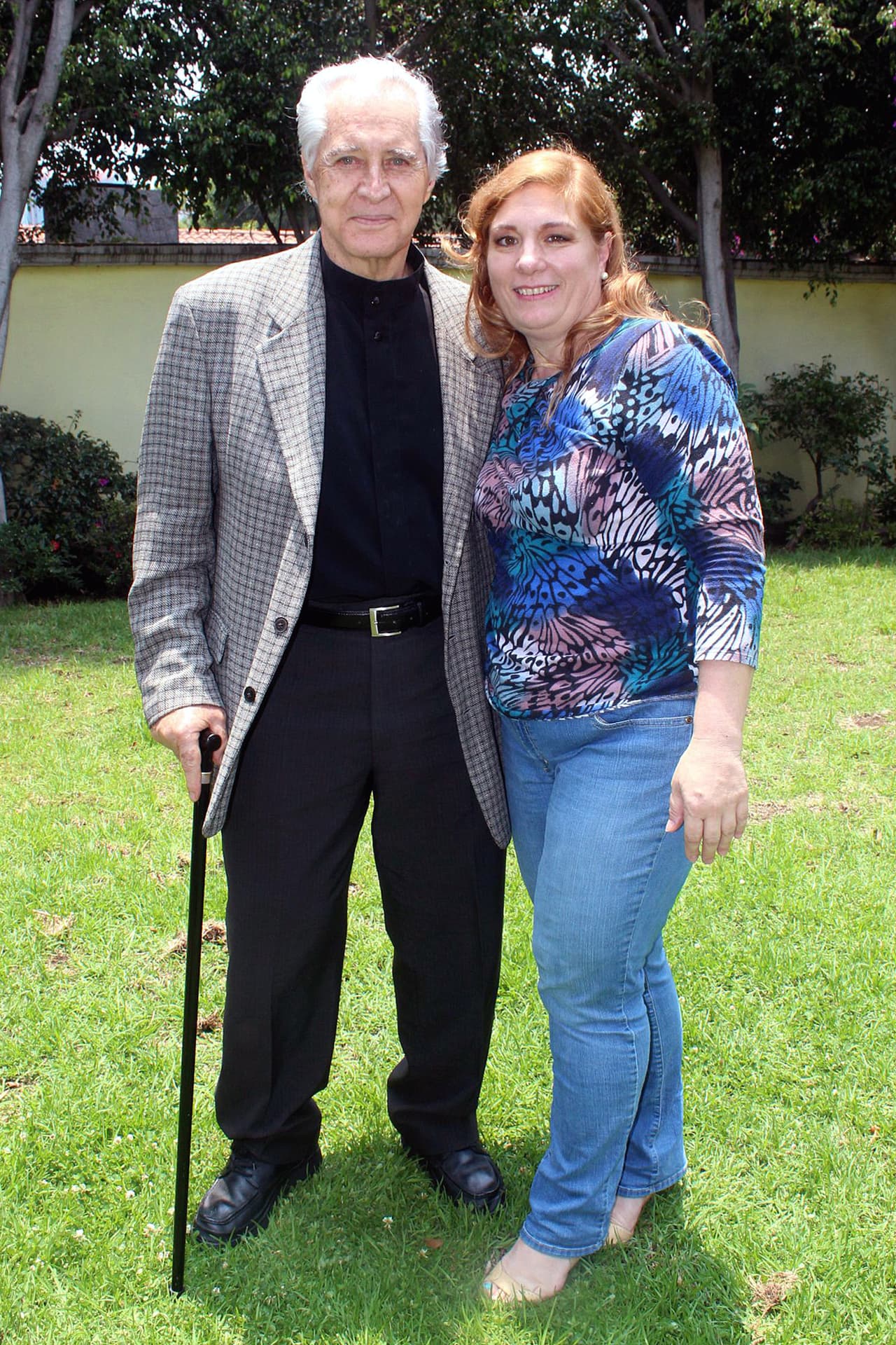 Su esposa es quien lo cuida día y noche, pues el actor padece Alzheimer, además de haber sufrido un trombo cerebral, el cual afectó sus articulaciones y su facultad para hablar.
