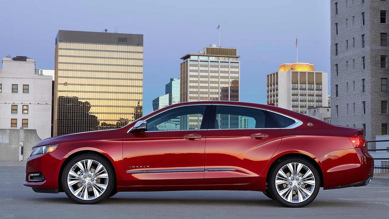 <h3 class="cms-h3-H3">23. Chevrolet (39 puntos)</h3>
<br>La primera marca del conglomerado estadounidense General Motors vio afectada su posición por los múltiples problemas que afectan a la nueva versión de su crossover de tres filas la 
<b>Chevrolet Traverse</b>. Entre ellos se encuentran problemas con el sistema de info-entretenimiento cuya pantalla se 'congela' con frecuencia o simplemente no enciende, y problemas en la transmisión. El resto de las SUV y crossovers de la marca presentaron una confiabilidad promedio e incluso superior al promedio, como en el caso de las 
<b>Chevrolet Tahoe</b> y 
<b>Suburban</b>. Los autos de la marca incluyendo el eléctrico Bolt mostraron un indice de confiabilidad promedio. Chrysler cayó cinco puestos respecto al raking del año anterior.
<br>Modelo más confiable: 
<b>Chevrolet Impala</b>
<br>Modelo más confiable: 
<b>Chevrolet Traverse</b>