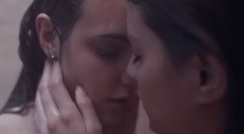 "Hablamos mucho antes de empezar a grabar, queríamos contar la historia de dos personas que se identifican mutuamente y se enamoran, que los sexos quedaran un poco de lado [...]", mencionó Achaga.