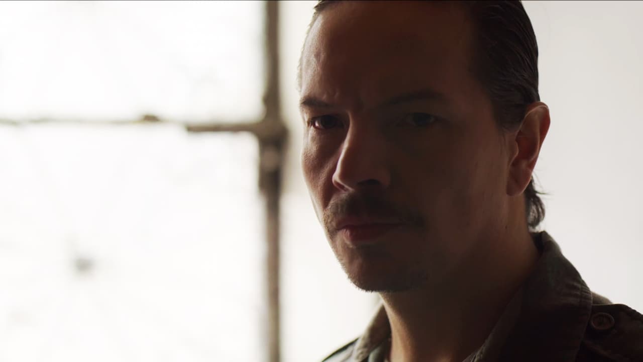 ‘El Chapo’ surprised 
<b>‘El Jaguar’</b>, one of the GAFES, in his house. He offered his services in exchange for a significant amount of money.