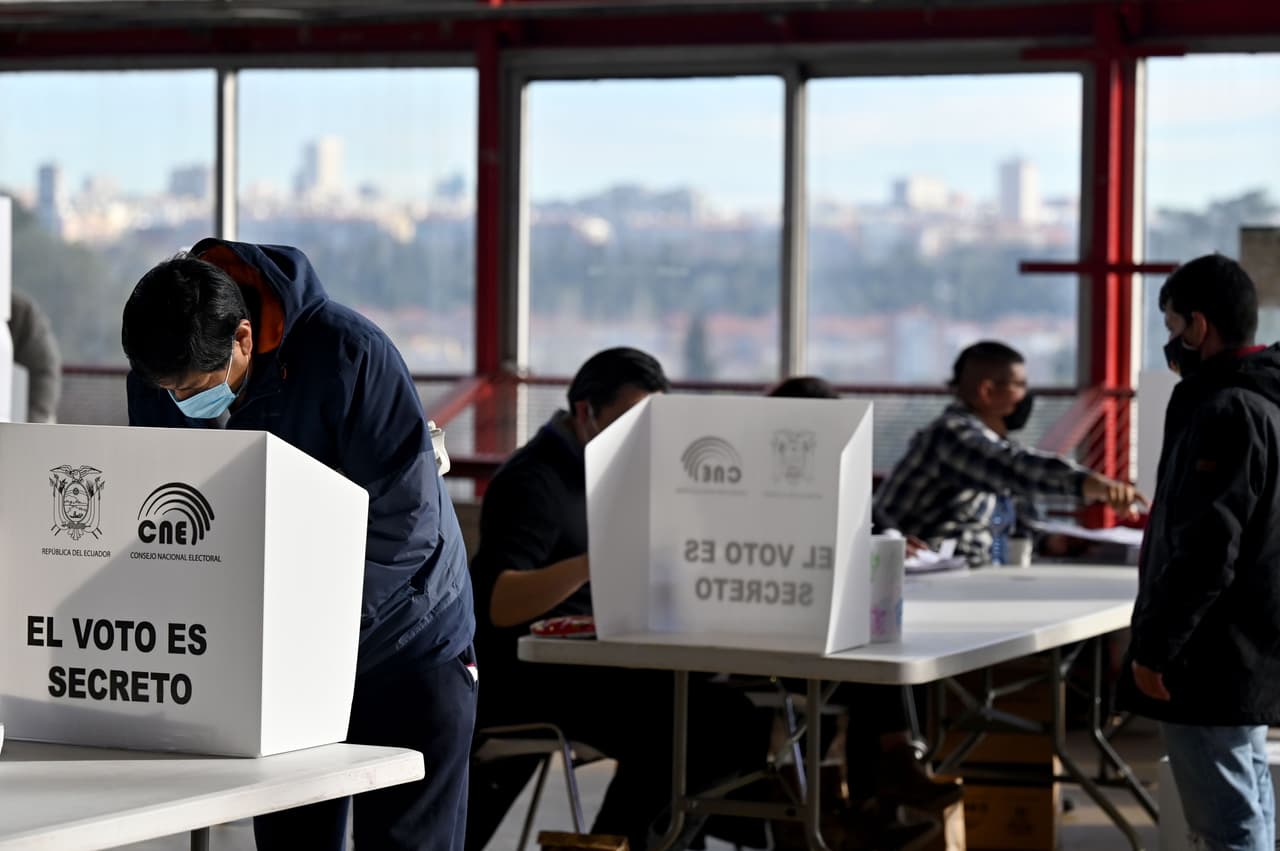 Para votar en Nueva York, eso bligatorio estar empadronado en su respectivo recinto.