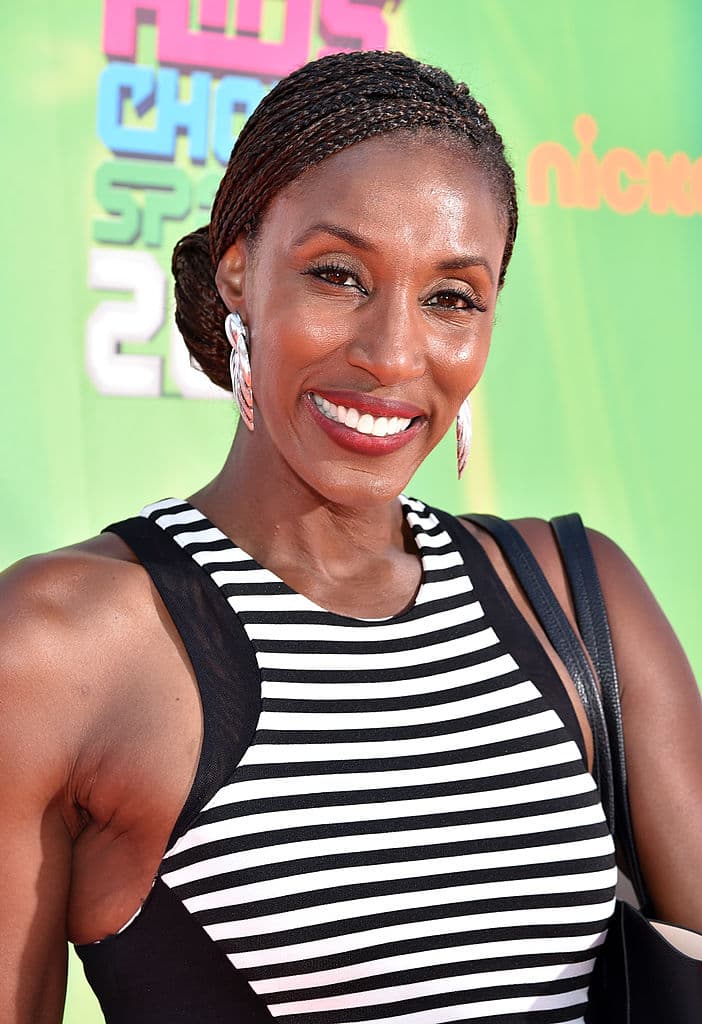 Leslie contestó que Bryan no era el tipo de hombre conquistador en los clubes nocturnos: "Nunca lo he visto como el tipo de persona que haría algo para
<b> violar a una mujer o ser agresivo de esa manera</b> […] Esa no es la persona que conozco".
<br>