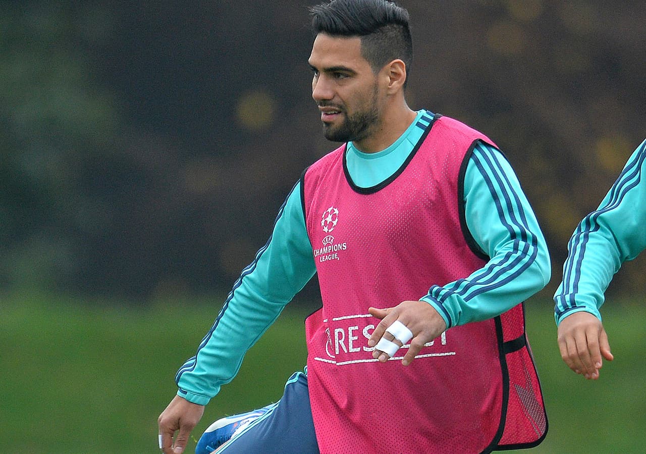 Falcao desmiente a Hiddink sobre el estado de su lesión