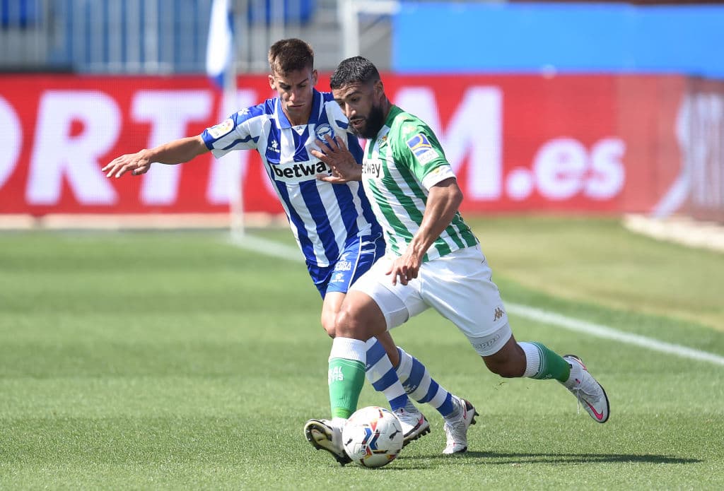 El Alavés es derrotado por la mínima por el Betis con gol de último minuto.