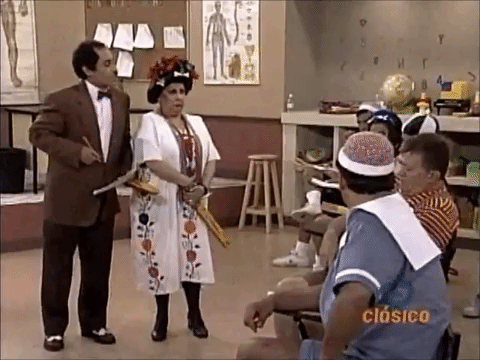 Para reprenderlos tenían a la Maestra Canuta y al Director Rigoberto Patiño Pantoja, mejor conocido como el Profesor Virolo, interpretados por los actores Martha Ofelia Galindo y David Villalpando.