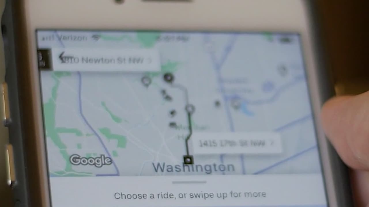 Conductores de Uber en California temen perder ingresos por expansión de Waymo