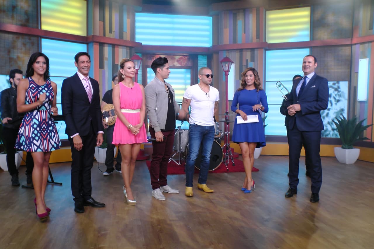 Nuestros conductores los felicitaron, pues a su corta edad han logrado llevar su música a diversos lugares del mundo.