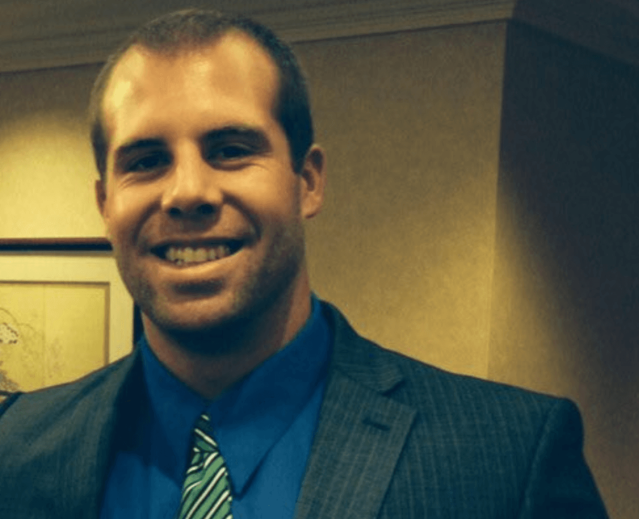 "El profesor corrió hacia él, le quitó la pistola y lo derribó al suelo": Así actuó el llamado héroe del tiroteo en Indiana