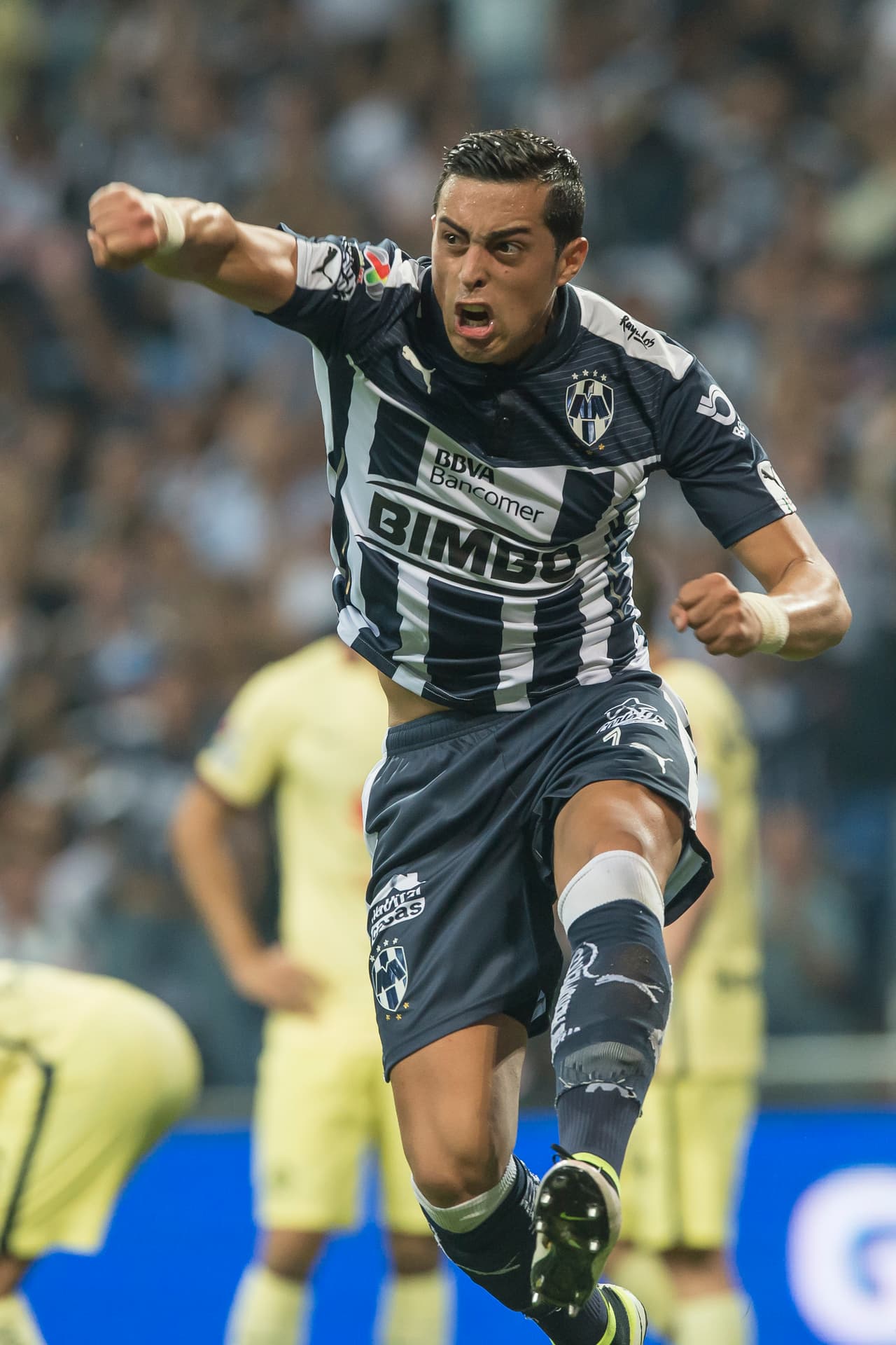 Rogelio Funes Mori es la carta goleadora de Monterrey. Los Rayados esperan tener en el argentino la fórmula para llevarse el tradicional partido que es reflejo de una de las más fuertes rivalidades en el fútbol mexicano y contará con grandes protagonistas del exterior.