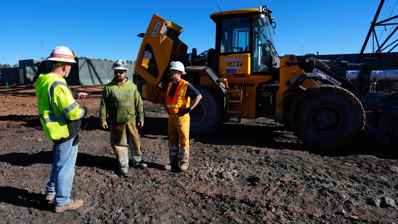 Estas son las nuevas leyes en Arizona para este 2025 y que impactarán en el salario mínimo e impuestos