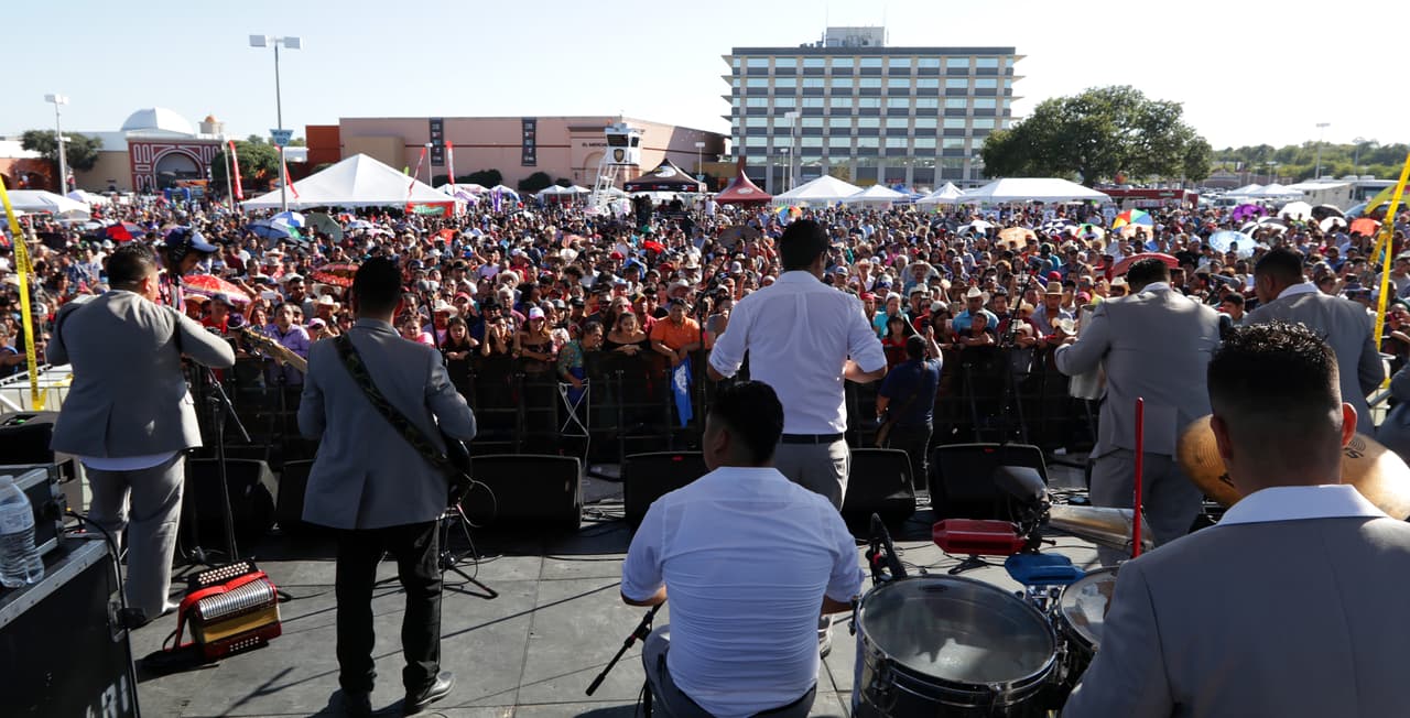 Uforia Dallas celebró en grande en La Gran Plaza
