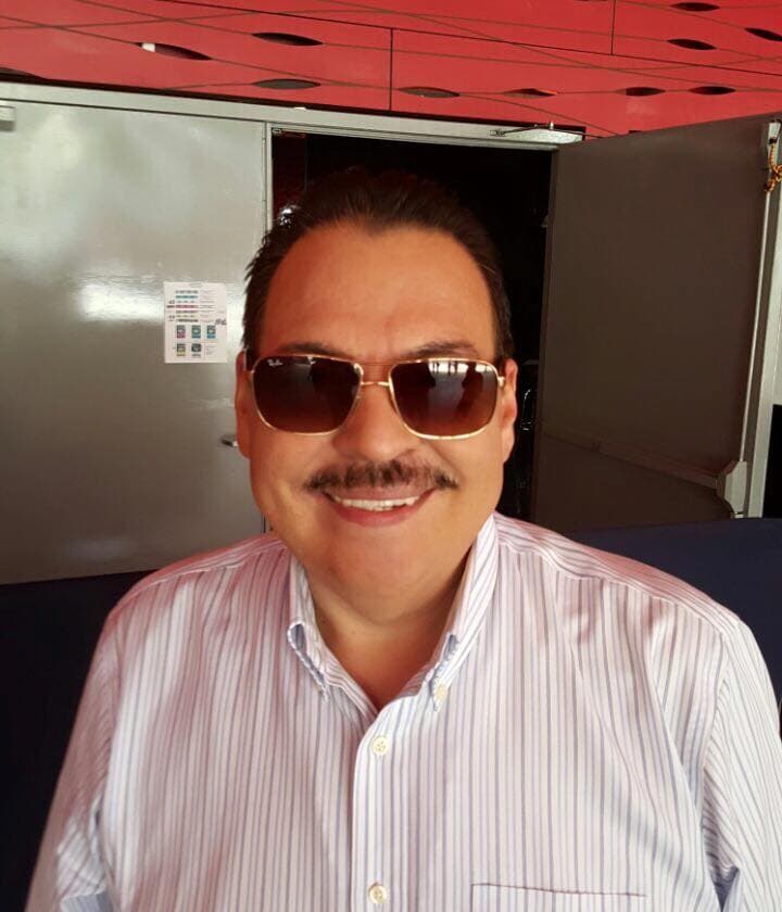 “Me están recomendando que la donación me la haga uno de mis hermanos o un familiar cercano. Hijos no, ¿por qué?, porque puedo heredarles mi problema. Esto es hereditario, entonces si alguno de mis hijos me dona el riñón, que son los más compatibles, mañana o pasado pueden tener el mismo problema que yo”, detalló.