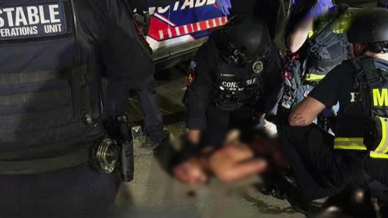 Identifican como Edgar Villegas al sospechoso de balear a dos agentes en el condado Harris