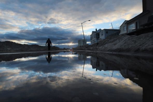 Asimismo, pese a que las escuelas fueron oficialmente reabiertas este lunes, al menos 65 centros de educación básica permanecerán aún cerrados, la mayor parte de ellos debido a que sufrieron daños estructurales, otros porque no cuentan con electricidad y ocho porque son usados como albergues.