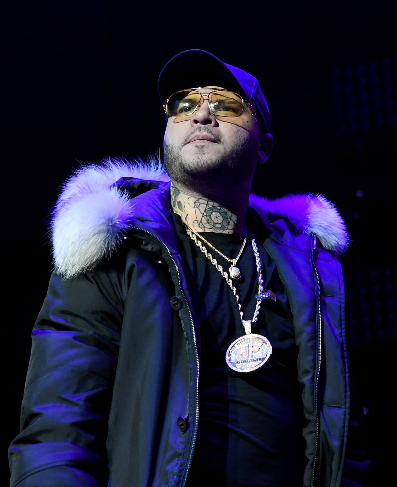 En aquel momento el abogado de Farruko dijo que preferían ir a juicio y pedir libertad condicional para el cantante, quien atribuyó el olvido de declarar el dinero al cansancio.
<br>