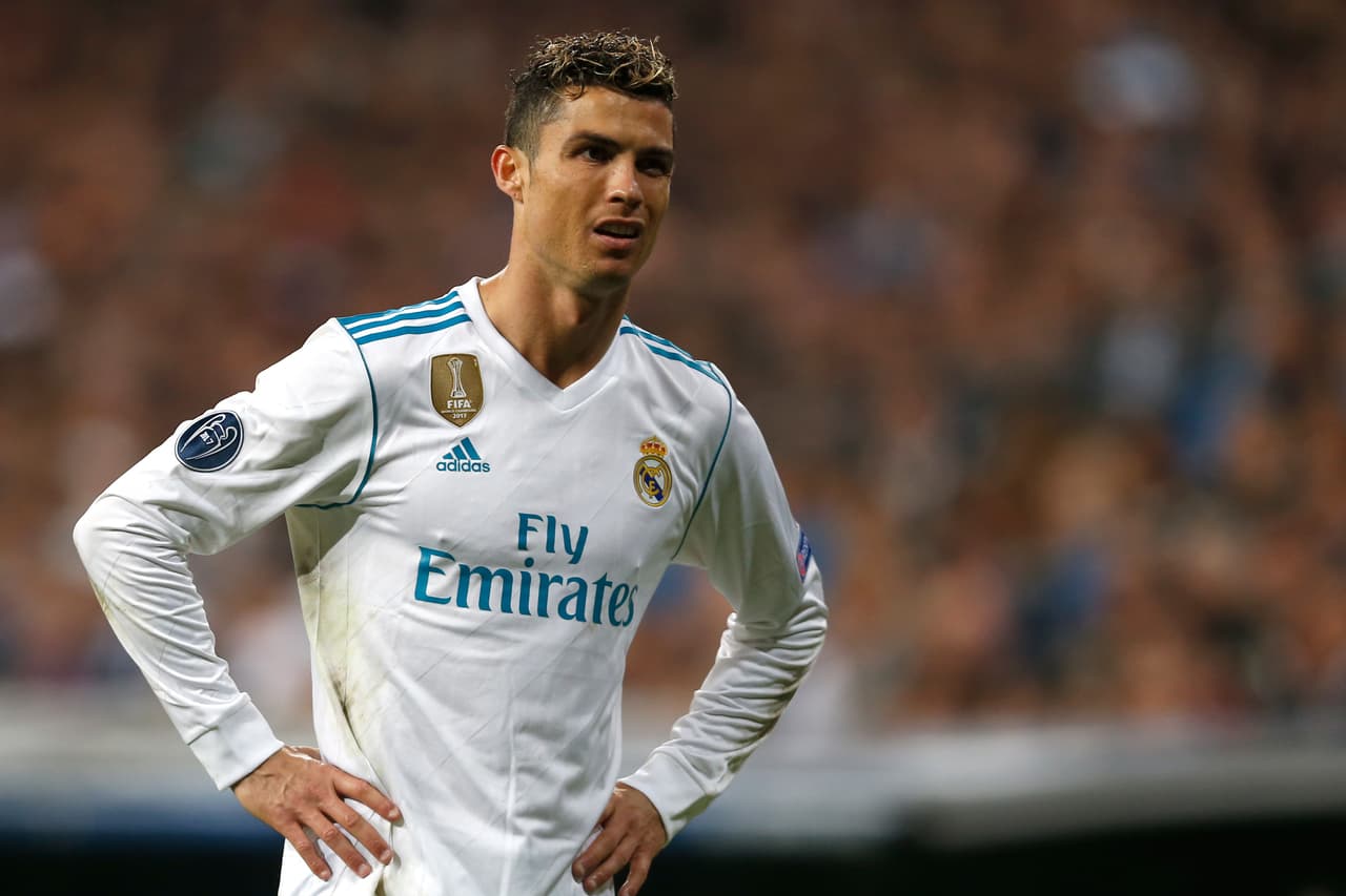 El Real Madrid se caracteriza por ser un club que abre la cartera cuando quiere a un jugador y aunque Cristiano Ronaldo ha sido el más rentable de los últimos 15 años, no es el fichaje más caro y aquí te lo contamos todo.