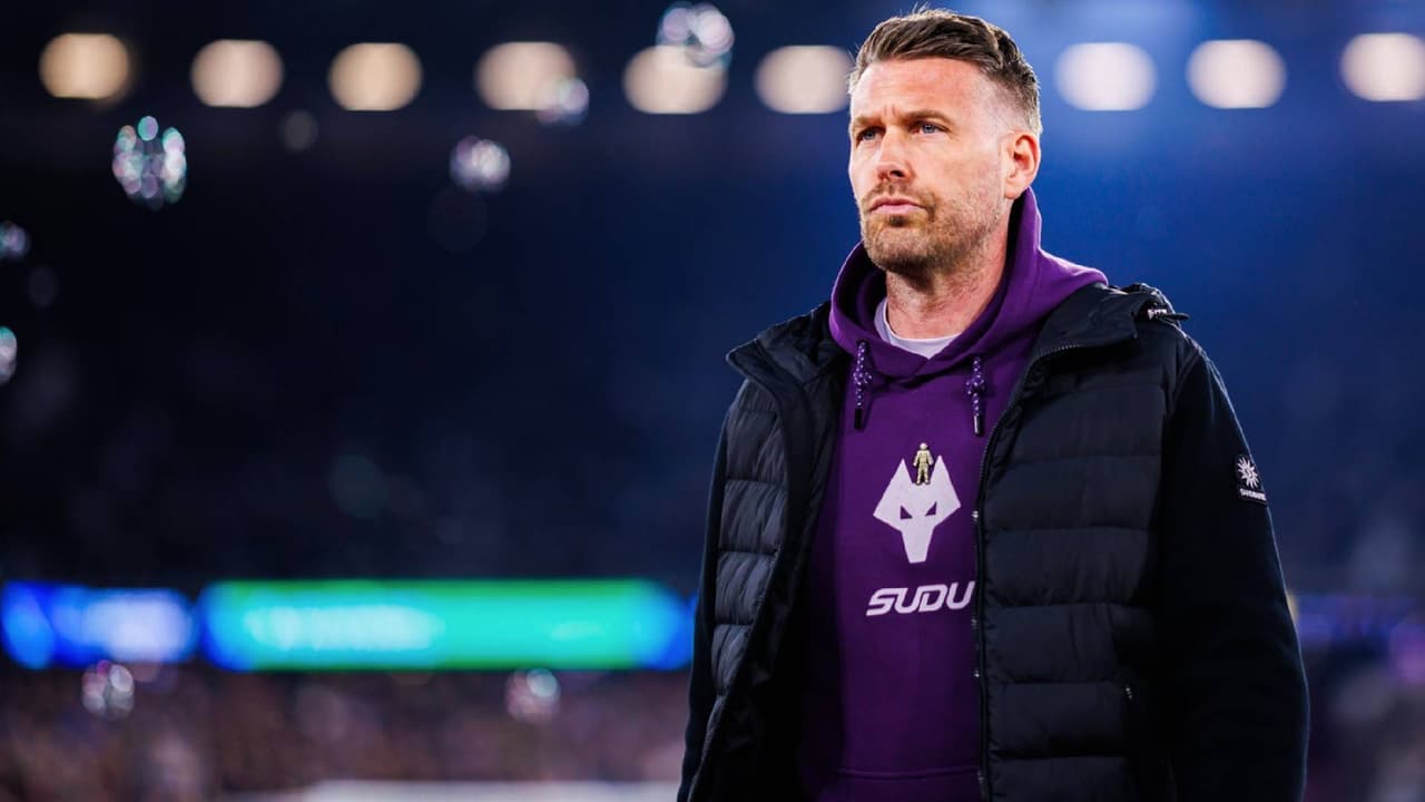 ¡Raúl Jiménez se queda sin técnico! Wolves despiden a Rob Edwards