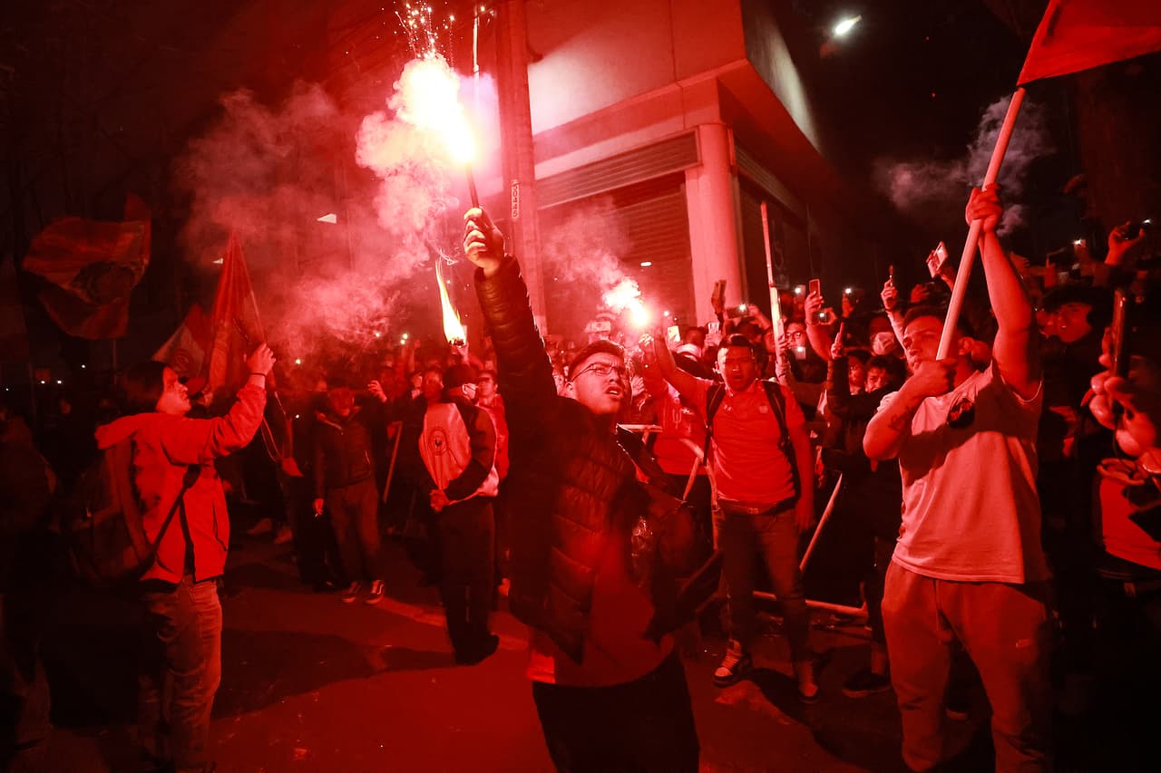 Con goles de Haret Ortega y Leo Fernández, el cuadro mexiquense aprovechó los errores azulcremanas para ir con ventaja al juego de vuelta que se disputará el próximo sábado en la cancha del Estadio Azteca con un 2-1 parcial.