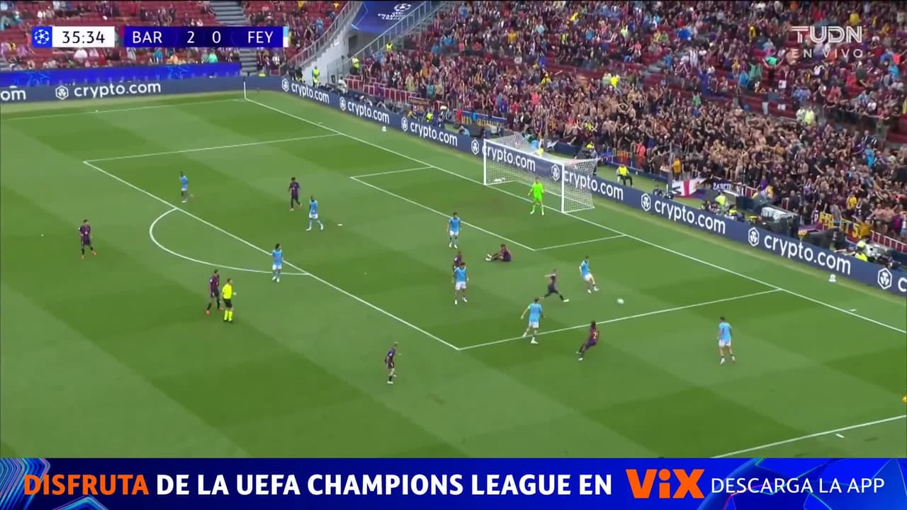 ¡LAMINE PEDÍA PENAL! Yamal se mete al área con un jugadón y cae tras leve contacto