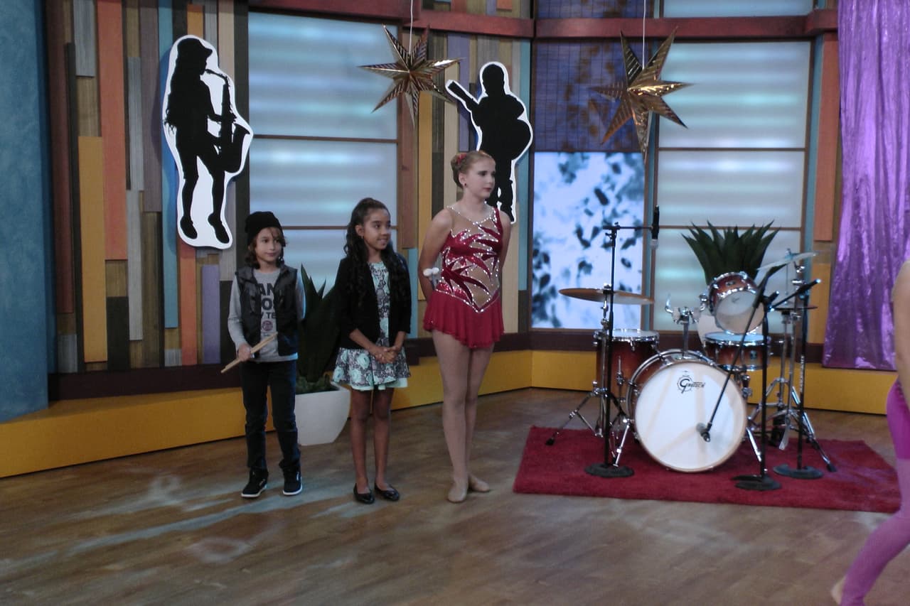 Estos niños talento nos deleitan con su espectacular show.