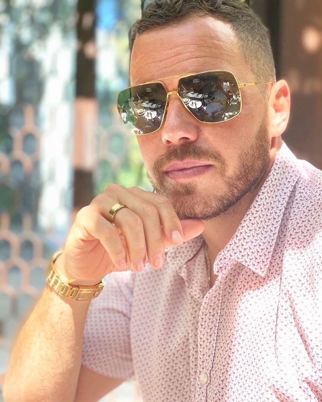 Una vez más, el empresario de orígenes italianos volvió a sorprender en su cuenta de Instagram al publicar una fotografía en la que sostiene a Francisca de forma romántica.