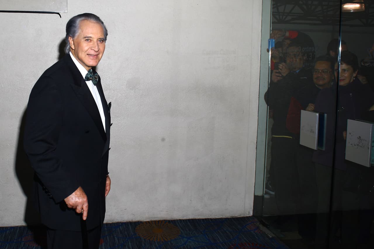 "Su flujo sanguíneo en el cerebro ha sido totalmente reinstalado. Los doctores están muy contentos y nosotros, la familia, nos sentimos muy tranquilos", dijo su esposa en ese entonces.